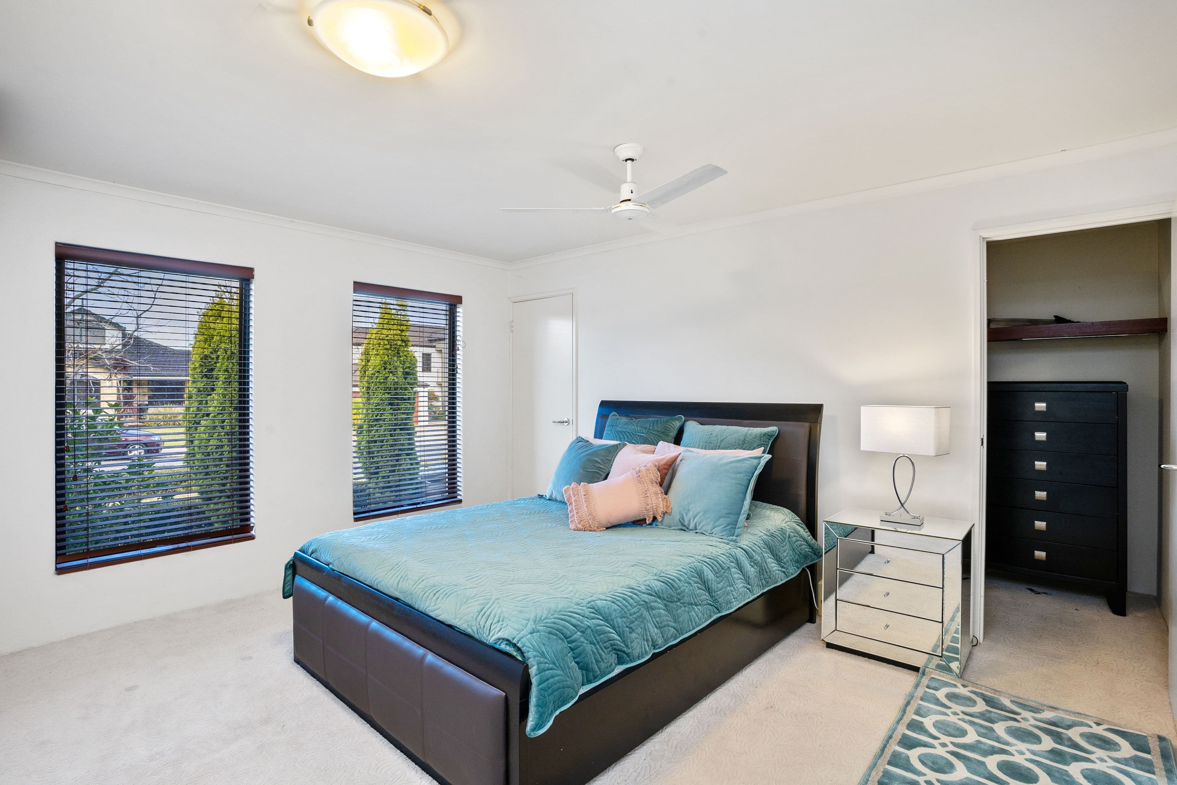 31 Dalecross Avenue, Madeley WA 6065, Madeley - Thumbnail 5