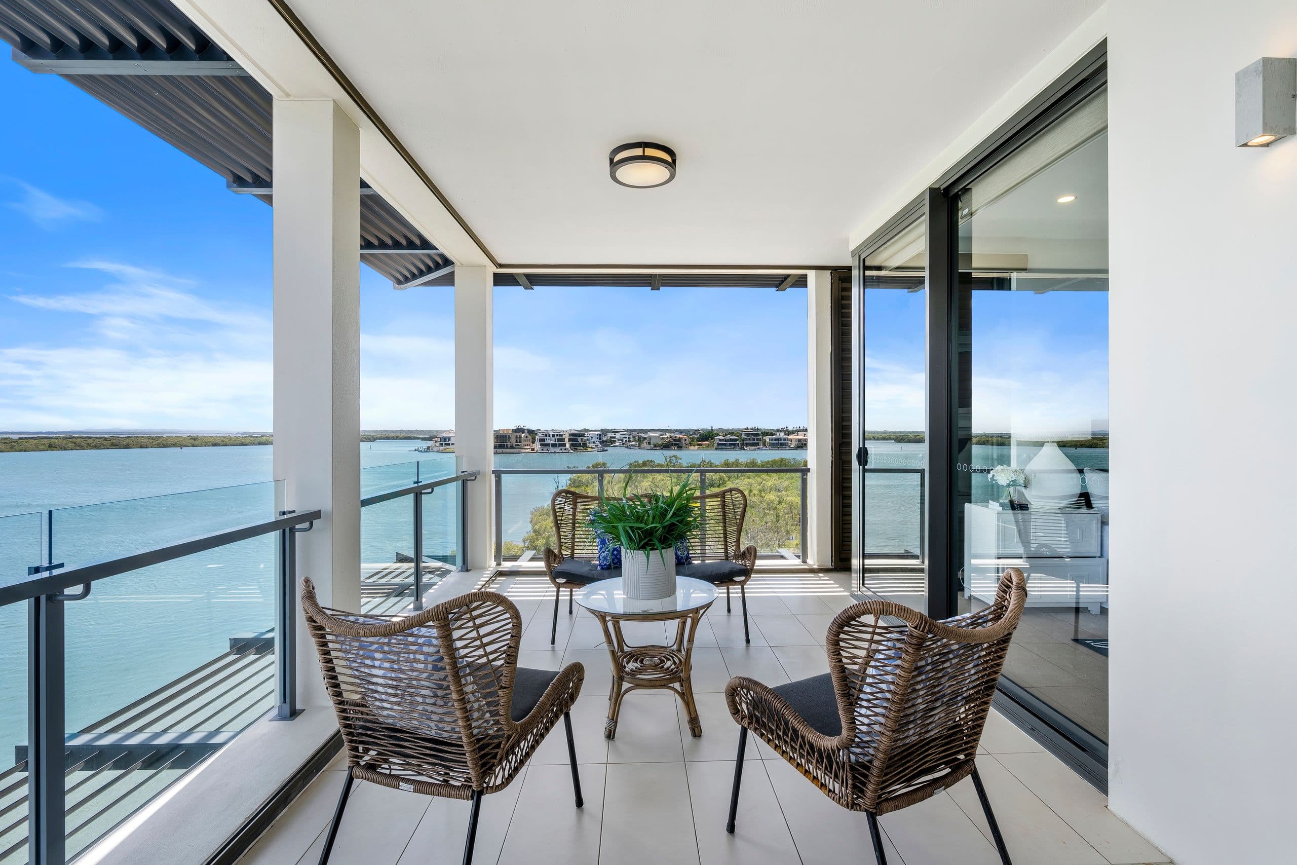6 Marina Promenade, Paradise Point QLD 4216, Paradise Point - Thumbnail 2