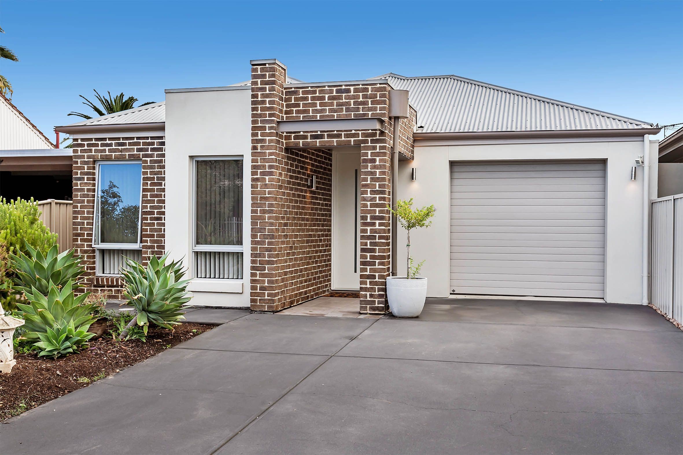 25 Sawford Street, Largs Bay SA 5016, Largs Bay - Image 1