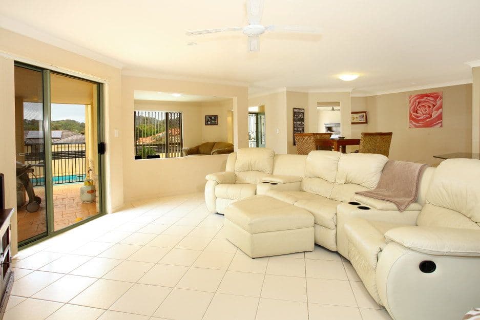 81 Swanton Drive, MUDGEERABA QLD 4213, Mudgeeraba - Thumbnail 2