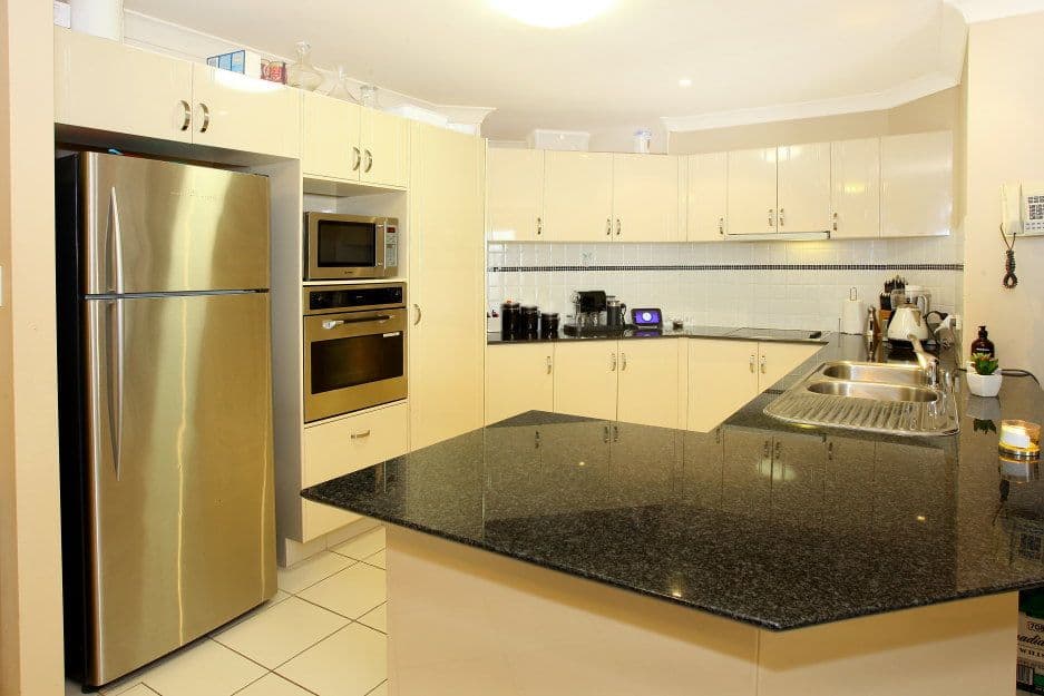 81 Swanton Drive, MUDGEERABA QLD 4213, Mudgeeraba - Thumbnail 5