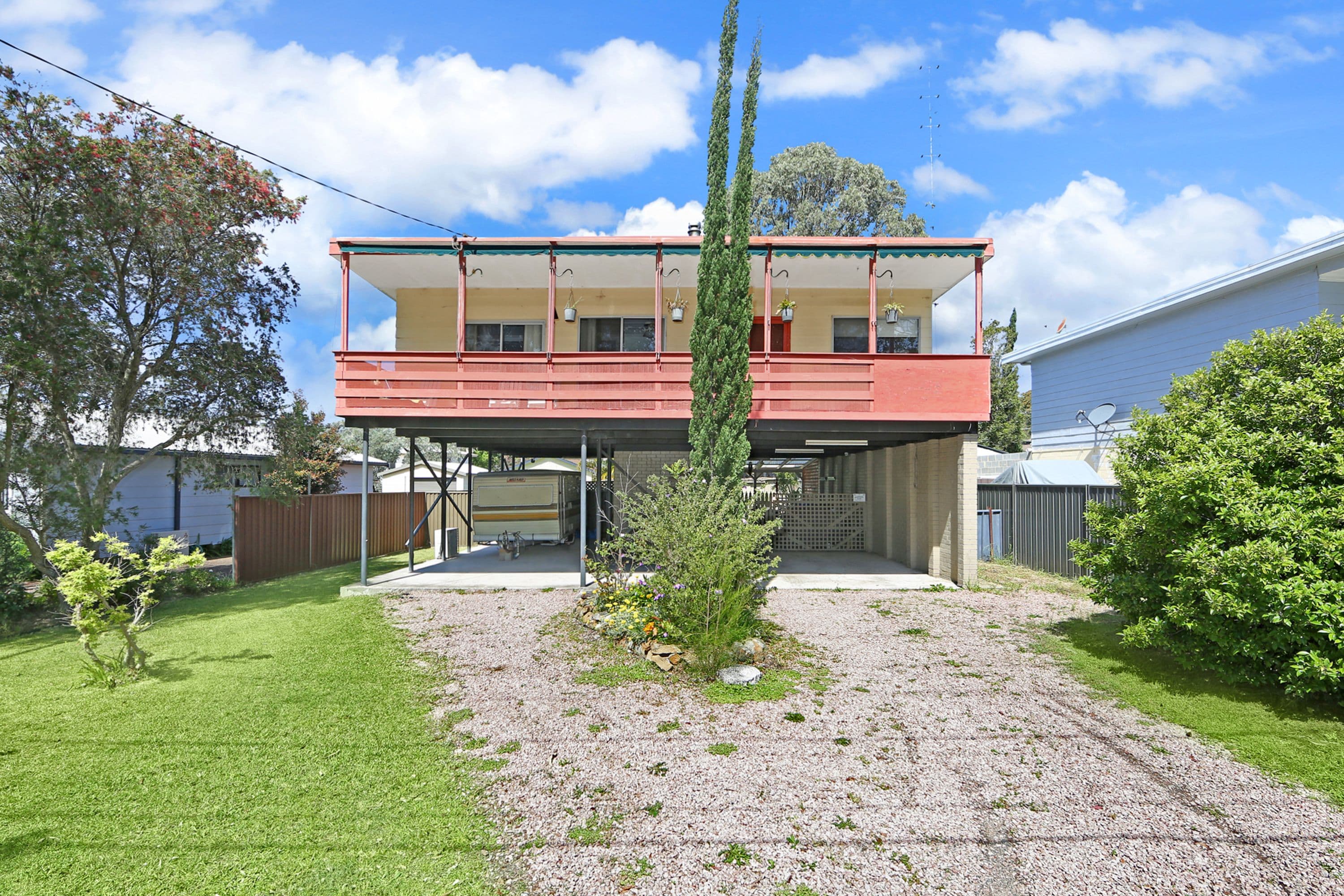 144 Cams Boulevard, Summerland Point - Thumbnail 2