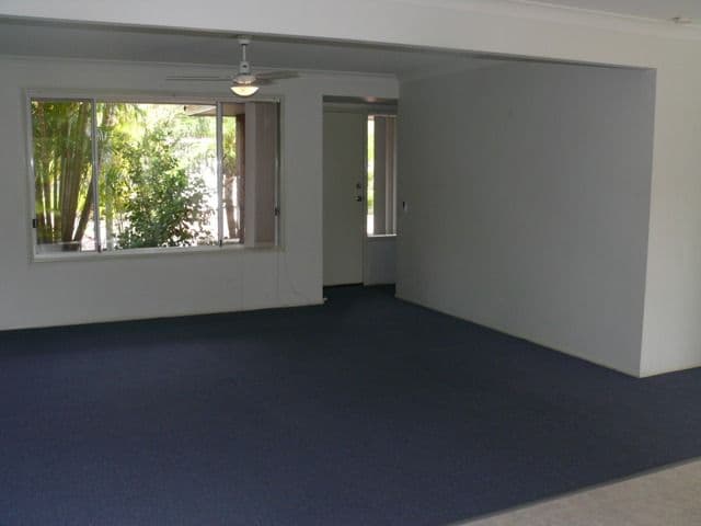 17 Crows Ash Court, OXENFORD QLD 4210, Oxenford - Thumbnail 4