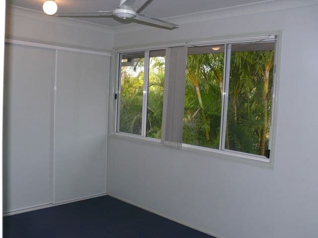 17 Crows Ash Court, OXENFORD QLD 4210, Oxenford - Thumbnail 5