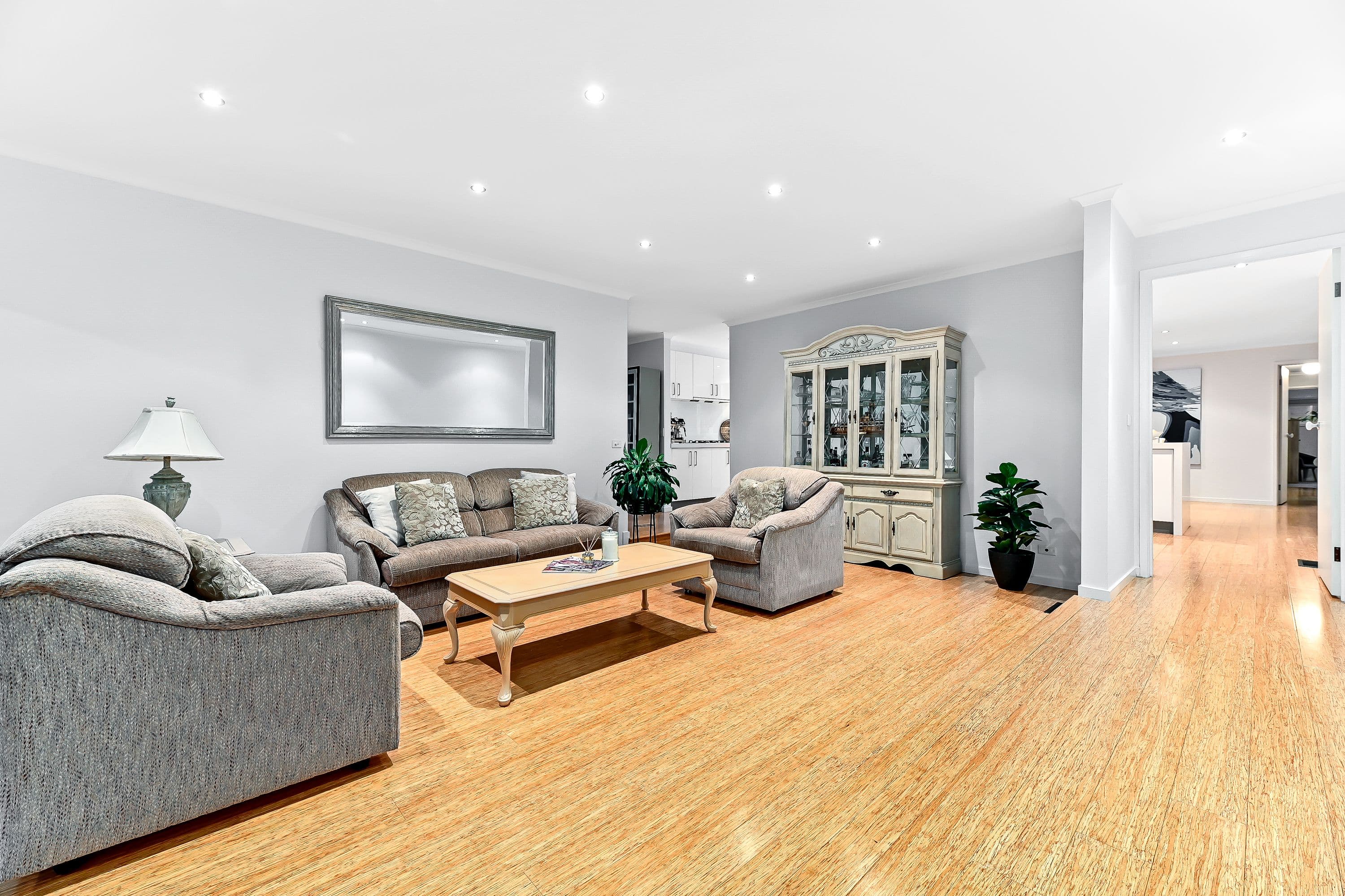 66 King Arthur Drive, Glen Waverley VIC 3150, Glen Waverley - Thumbnail 3