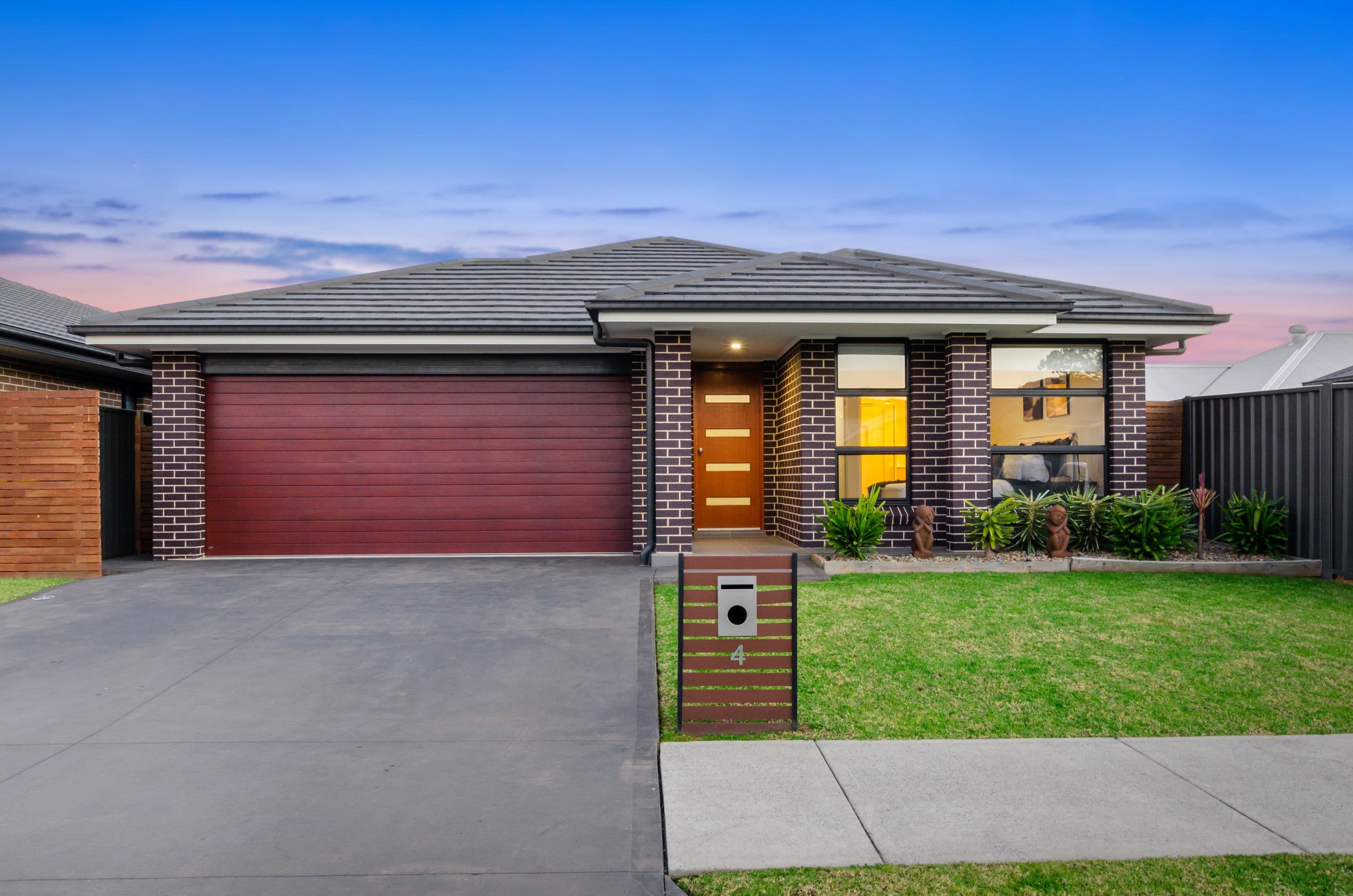 4 Hobbs Street, Horsley - Image 1