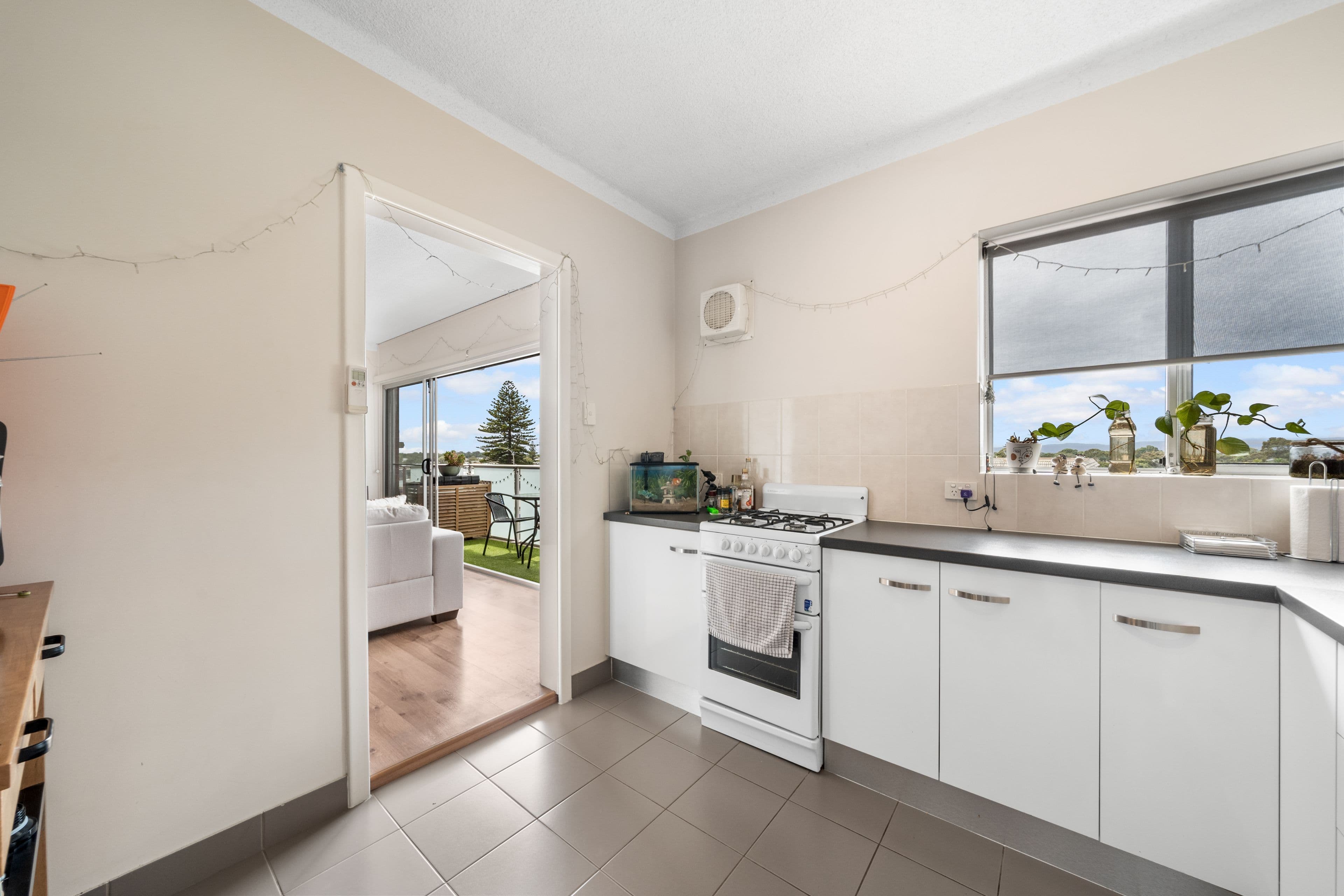 576 Seaview Road, Grange SA 5022, Grange - Thumbnail 5