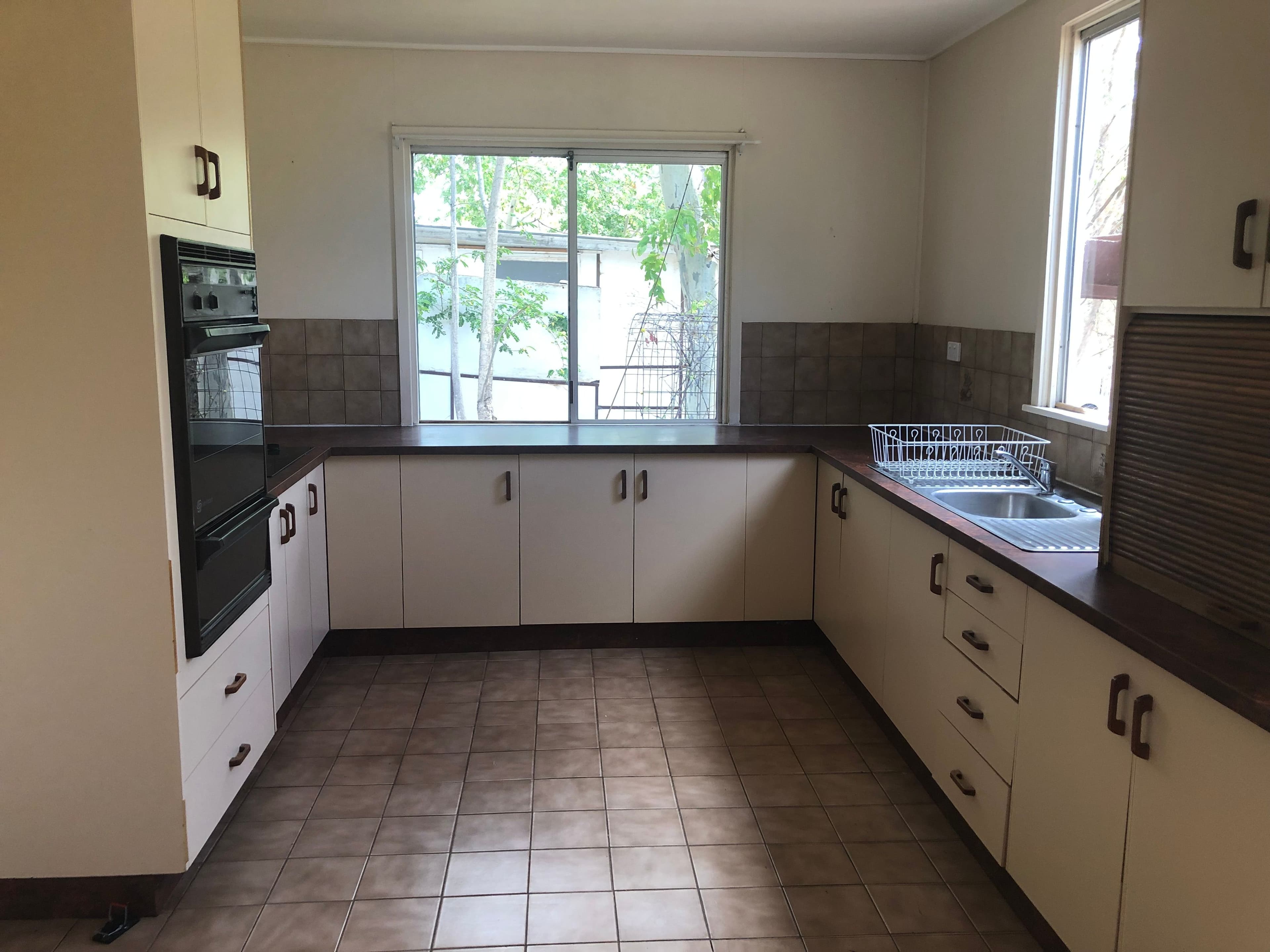 42 Watson Street, Charleville QLD 4470, Charleville - Thumbnail 2