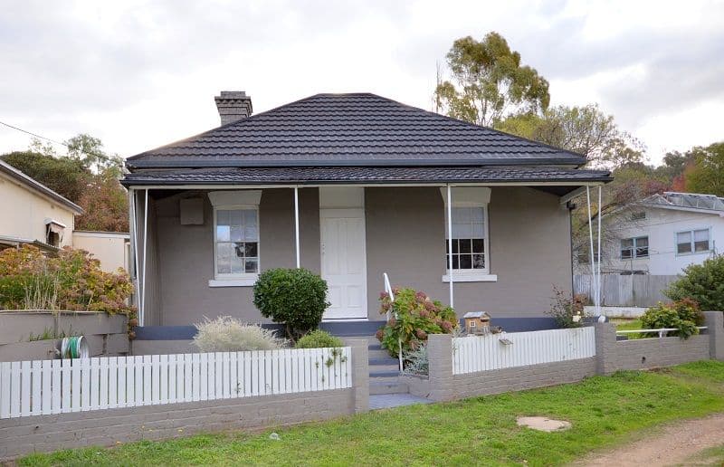 26 Lynch Street, Cowra - Image 1
