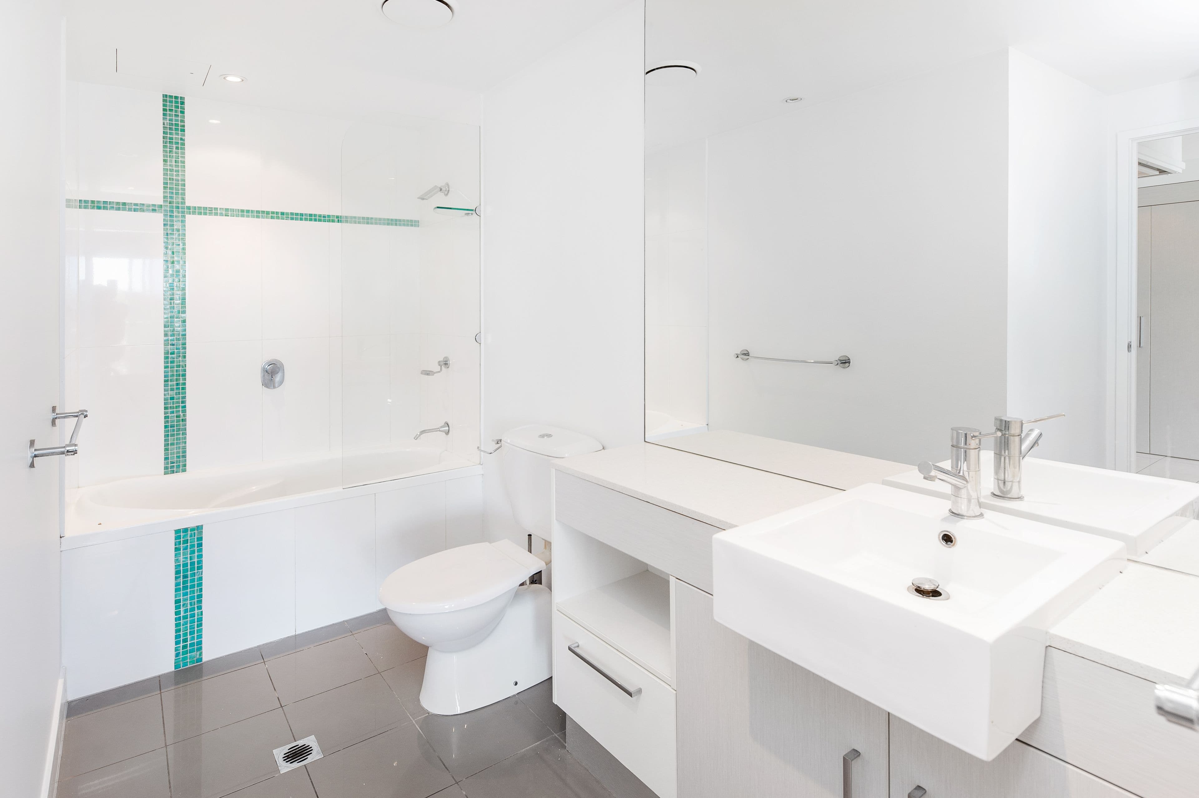 430 Marine Parade, Biggera Waters QLD 4216, Biggera Waters - Thumbnail 5