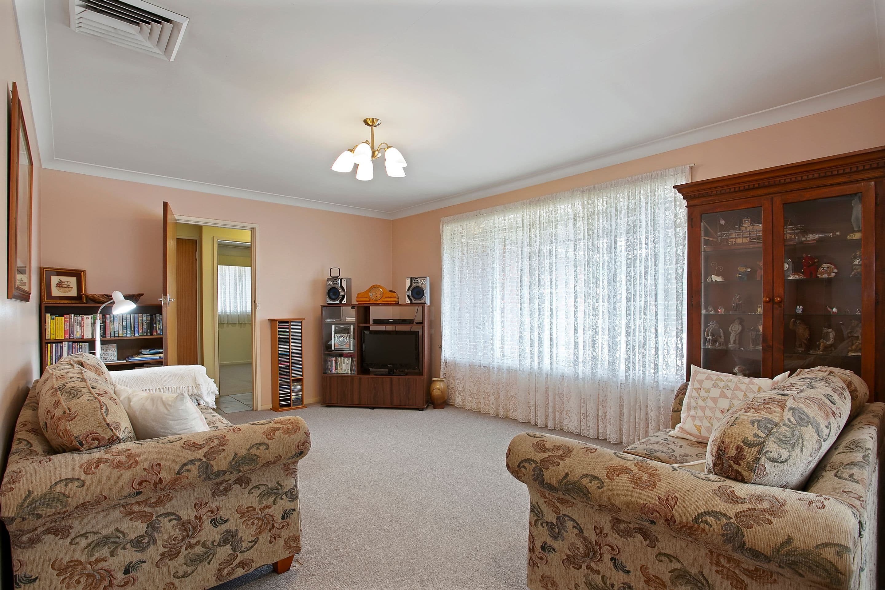 21 Hilliger Road, South Penrith NSW 2750, South Penrith - Thumbnail 2