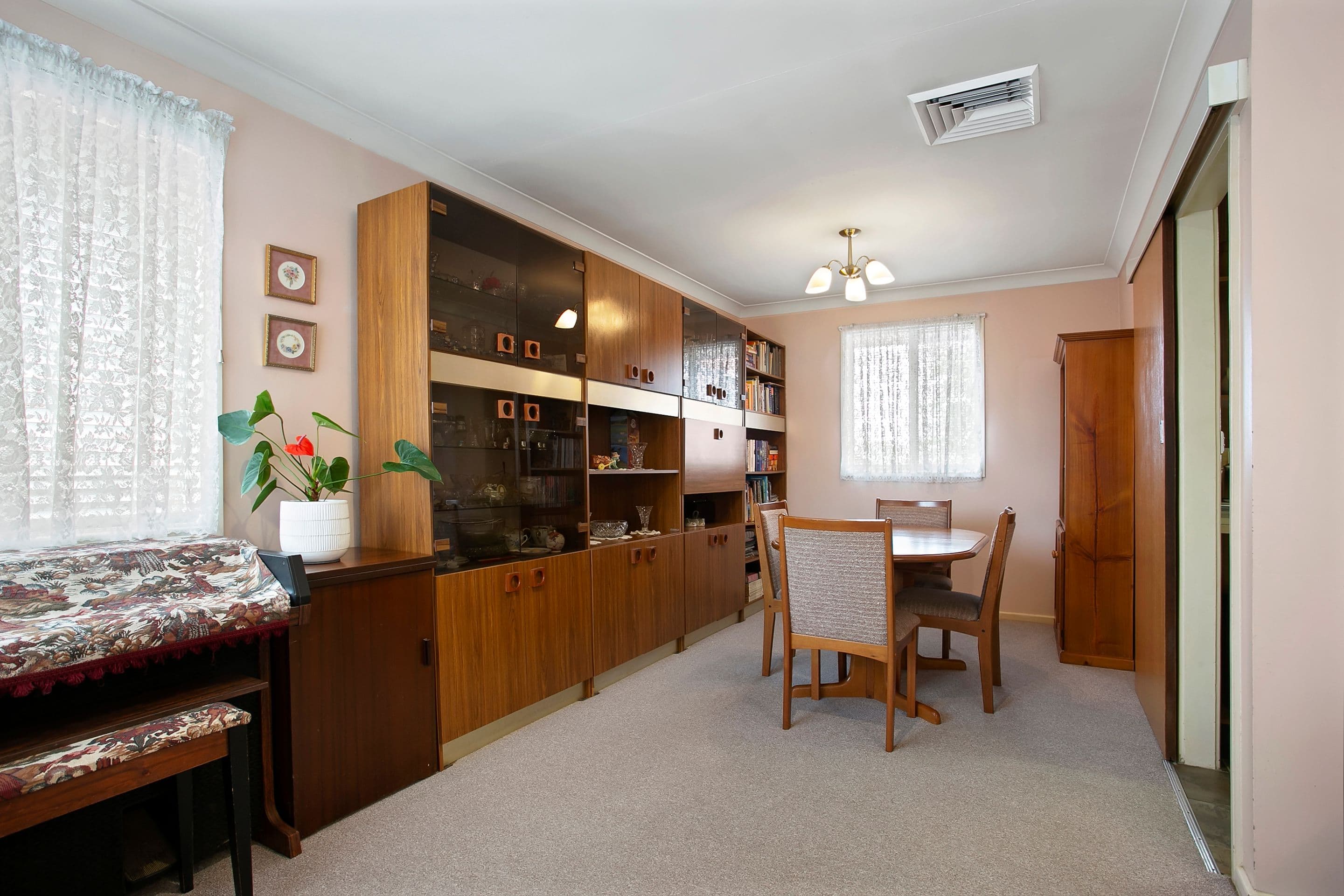21 Hilliger Road, South Penrith NSW 2750, South Penrith - Thumbnail 3