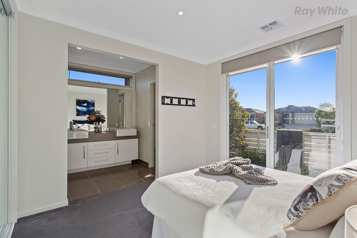 1 Serenity Street, Pakenham VIC 3810, Pakenham - Thumbnail 6