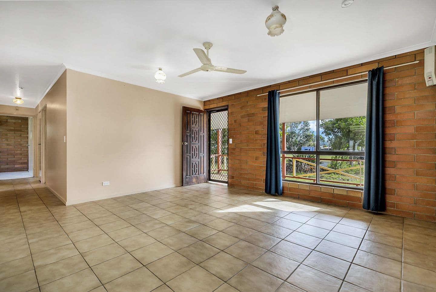 9C Albany Crescent, Oaklands Park SA 5046, Oaklands Park - Thumbnail 2