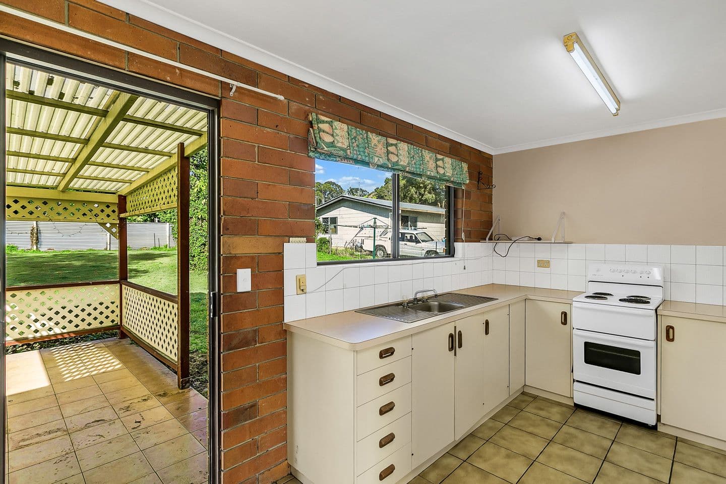9C Albany Crescent, Oaklands Park SA 5046, Oaklands Park - Thumbnail 5