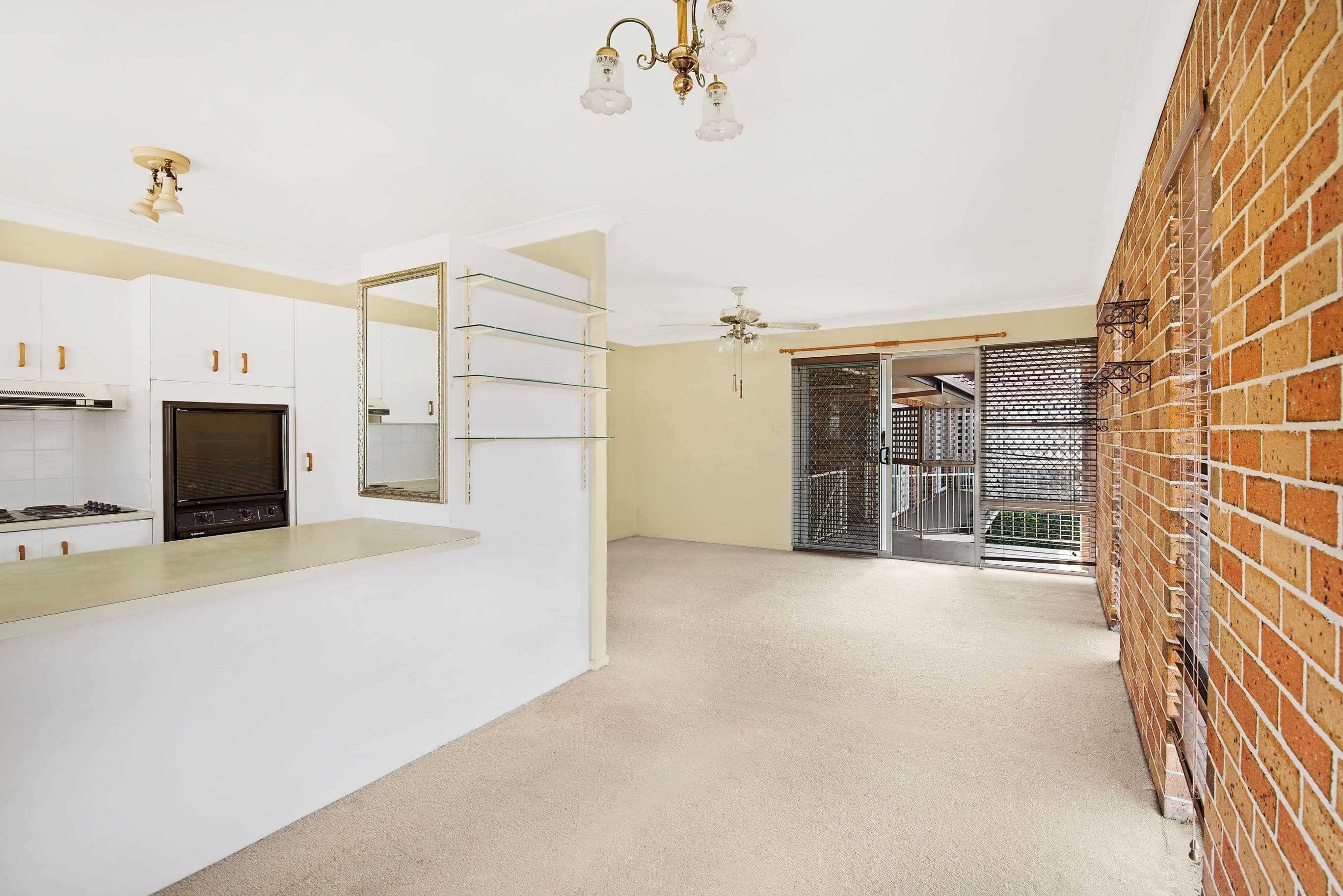 39 Wyllie Street, Redcliffe QLD 4020, Redcliffe - Thumbnail 2