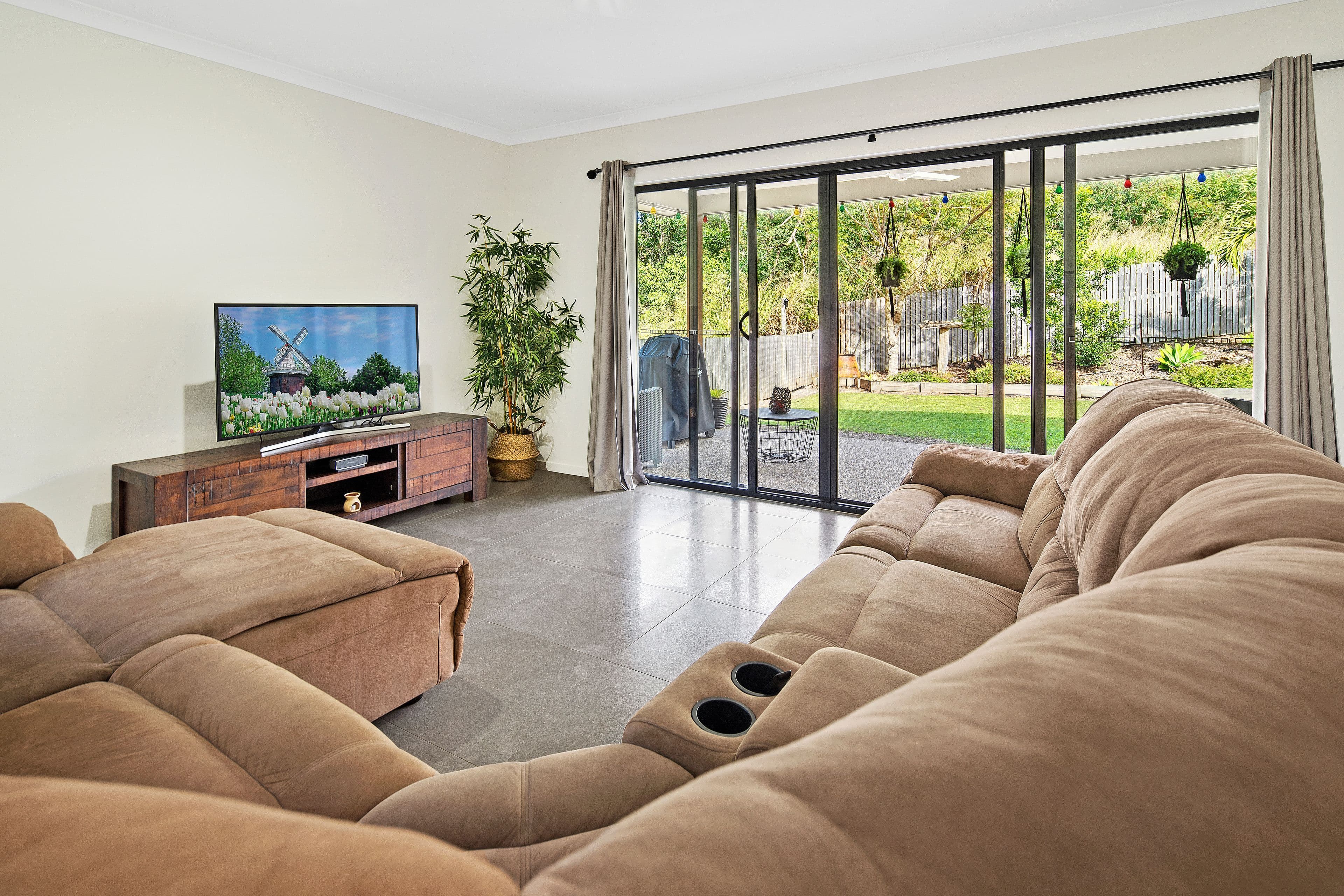 48 Parker Road, Cannonvale QLD 4802, Cannonvale - Thumbnail 4