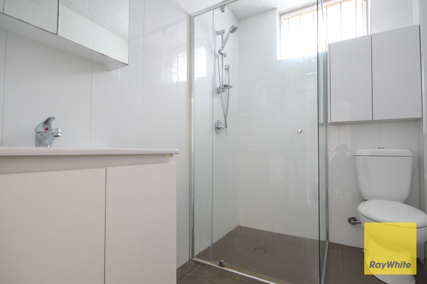 69 Chatsworth Road, Greenslopes QLD 4120, Greenslopes - Thumbnail 7