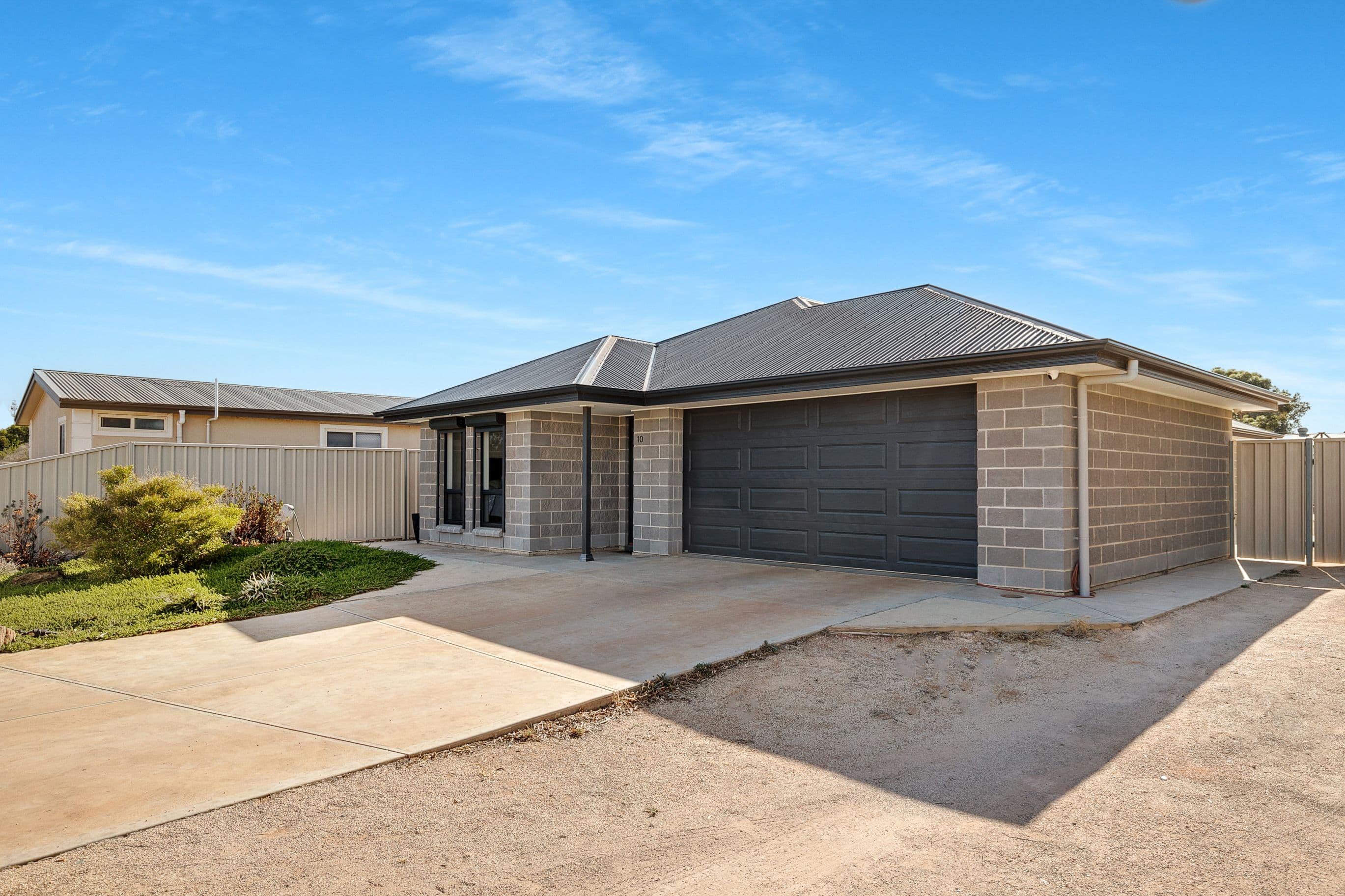 10 Eyre Street, Loxton SA 5333, Loxton - Thumbnail 2