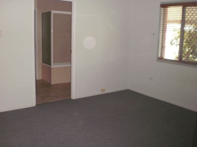 38 Cassia Street, BEACONSFIELD QLD 4740, Beaconsfield - Thumbnail 8