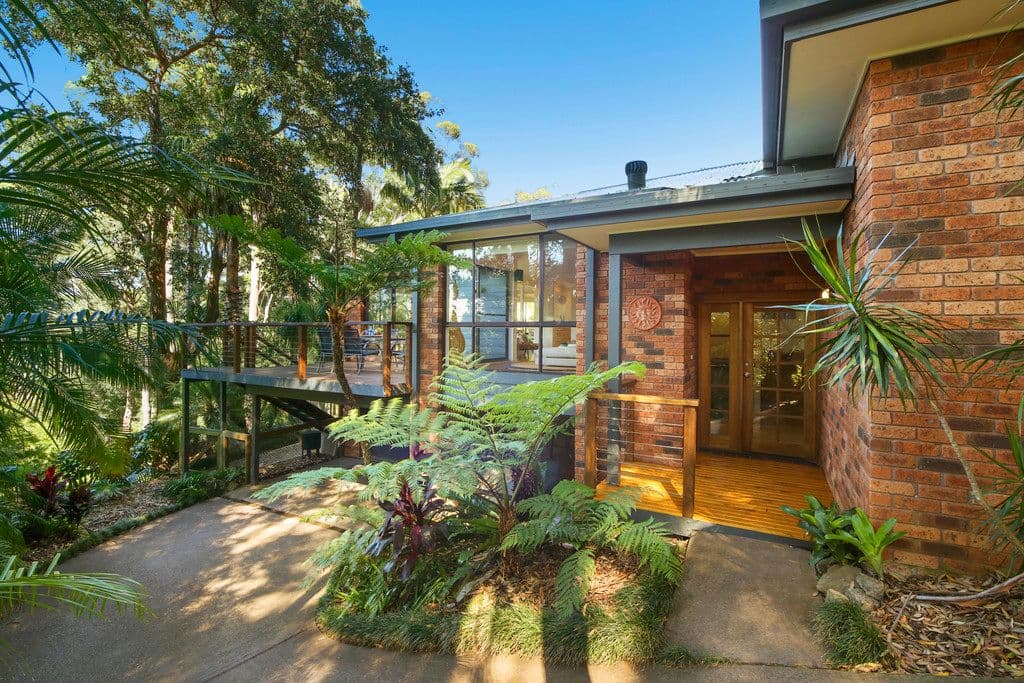 128 Lake Shore Drive, North Avoca - Image 1