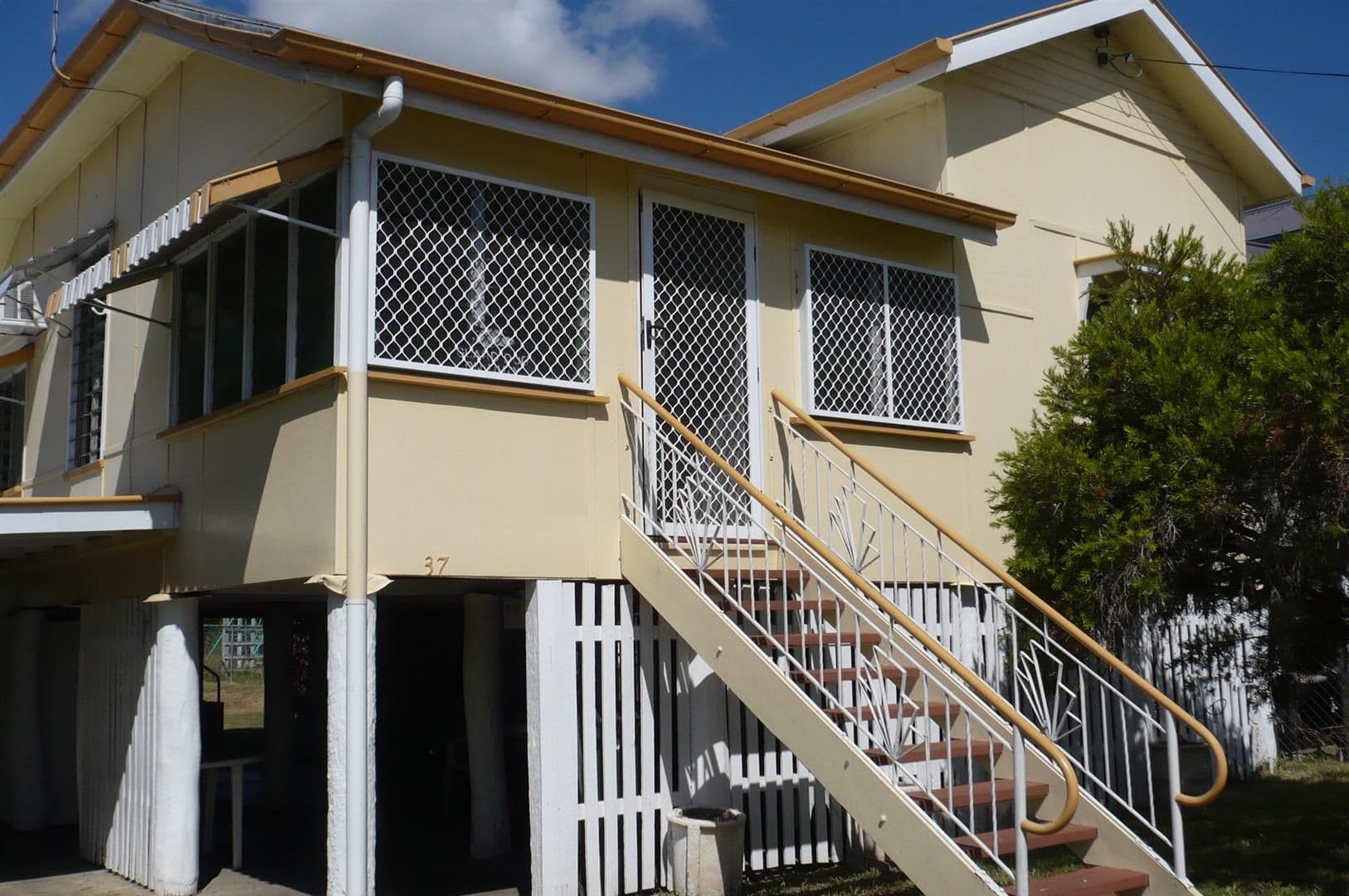 37 Larnach Street, ALLENSTOWN QLD 4700, Allenstown - Image 1