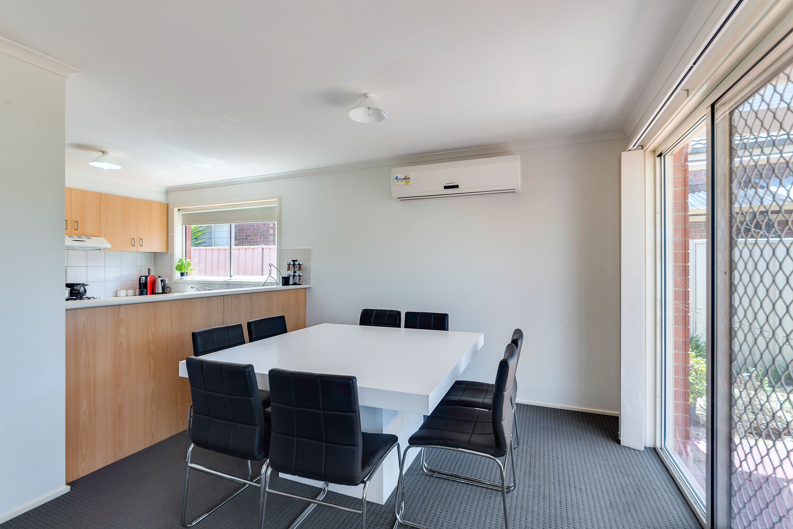 16 Erindale Place, Craigieburn VIC 3064, Craigieburn - Thumbnail 3