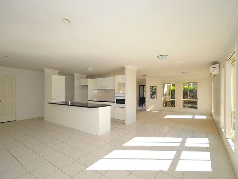 42 Lambor Drive, MUDGEERABA QLD 4213, Mudgeeraba - Thumbnail 4