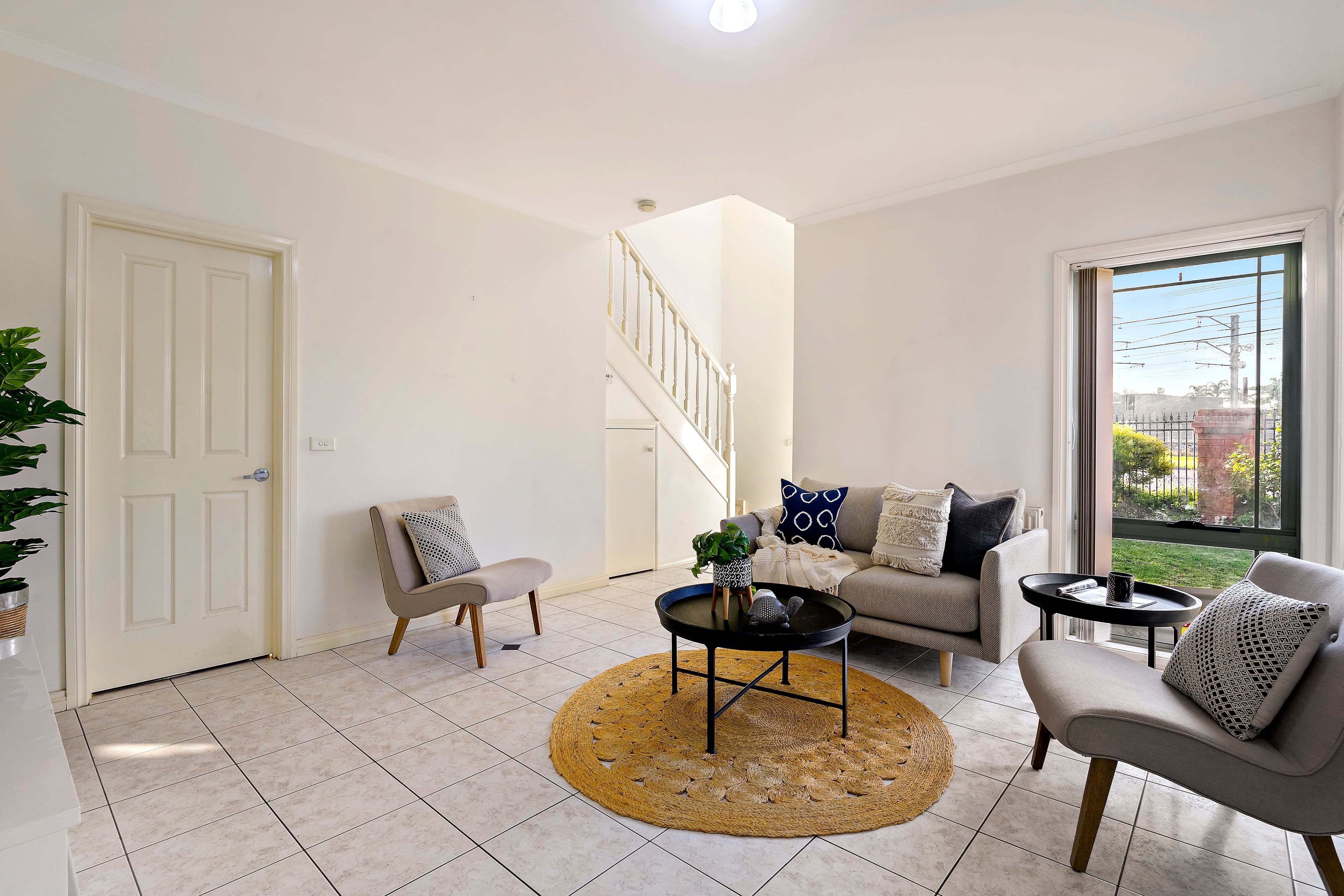 320 Haughton Road, Clayton VIC 3168, Clayton - Thumbnail 2