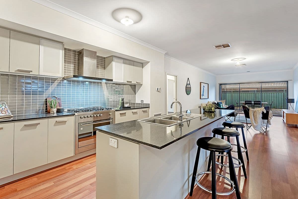 46 Middlesborough Drive, Craigieburn VIC 3064, Craigieburn - Thumbnail 5