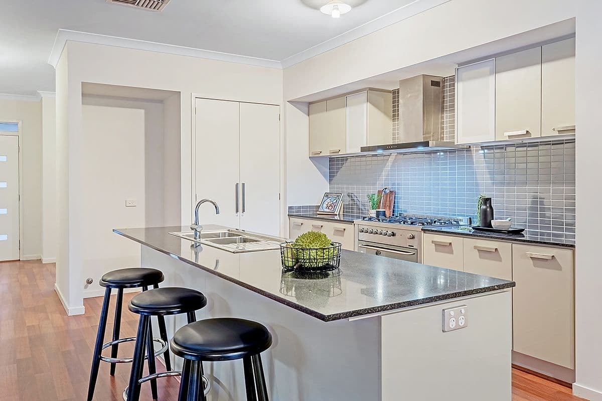 46 Middlesborough Drive, Craigieburn VIC 3064, Craigieburn - Thumbnail 6