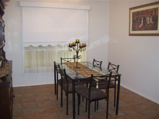 22 Hanson Road, CRAIGIEBURN VIC 3064, Craigieburn - Thumbnail 4