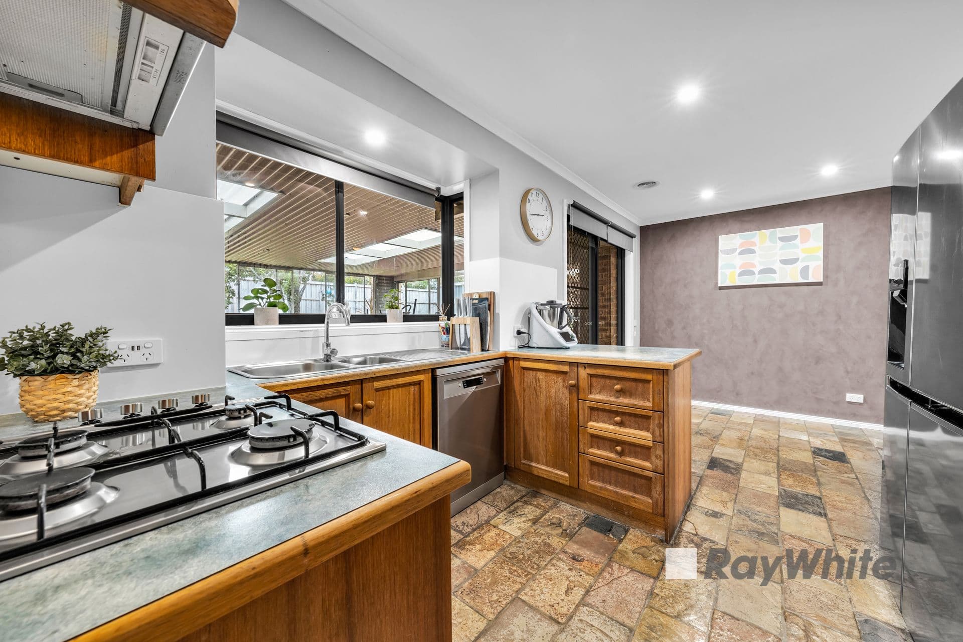 8 Bowman Close, Narre Warren South VIC 3805, Narre Warren South - Thumbnail 4