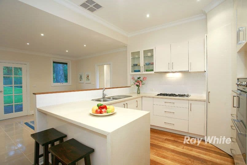 122 Old Belgrave Road, UPWEY VIC 3158, Upwey - Thumbnail 2