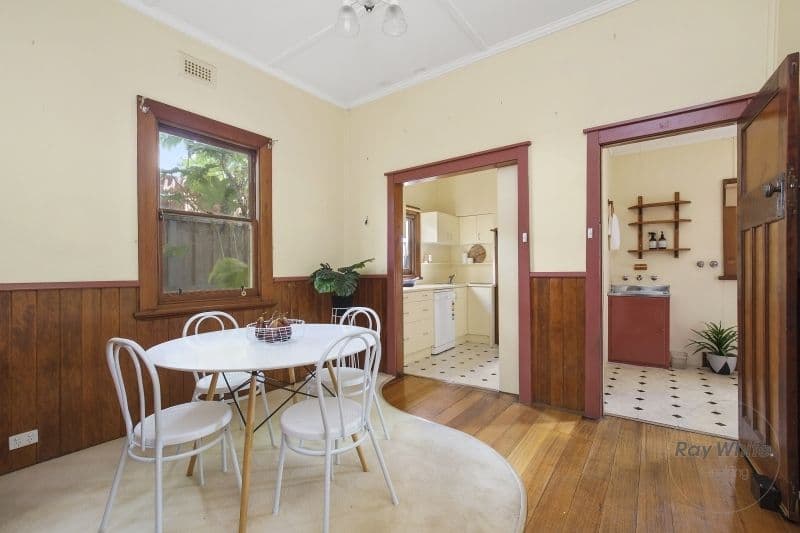 7 Pineville Avenue, Geelong West VIC 3218, Geelong West - Thumbnail 2