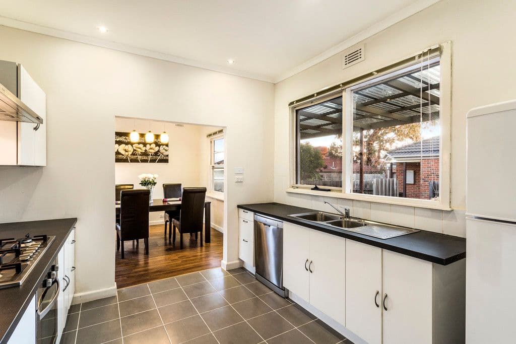 77 Kionga Street, Clayton VIC 3168, Clayton - Thumbnail 3