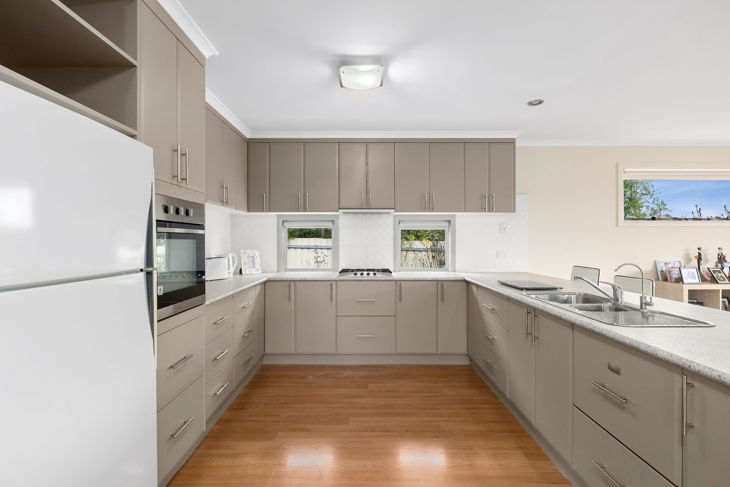 8 McDonald Street, Ararat VIC 3377, Ararat - Thumbnail 4