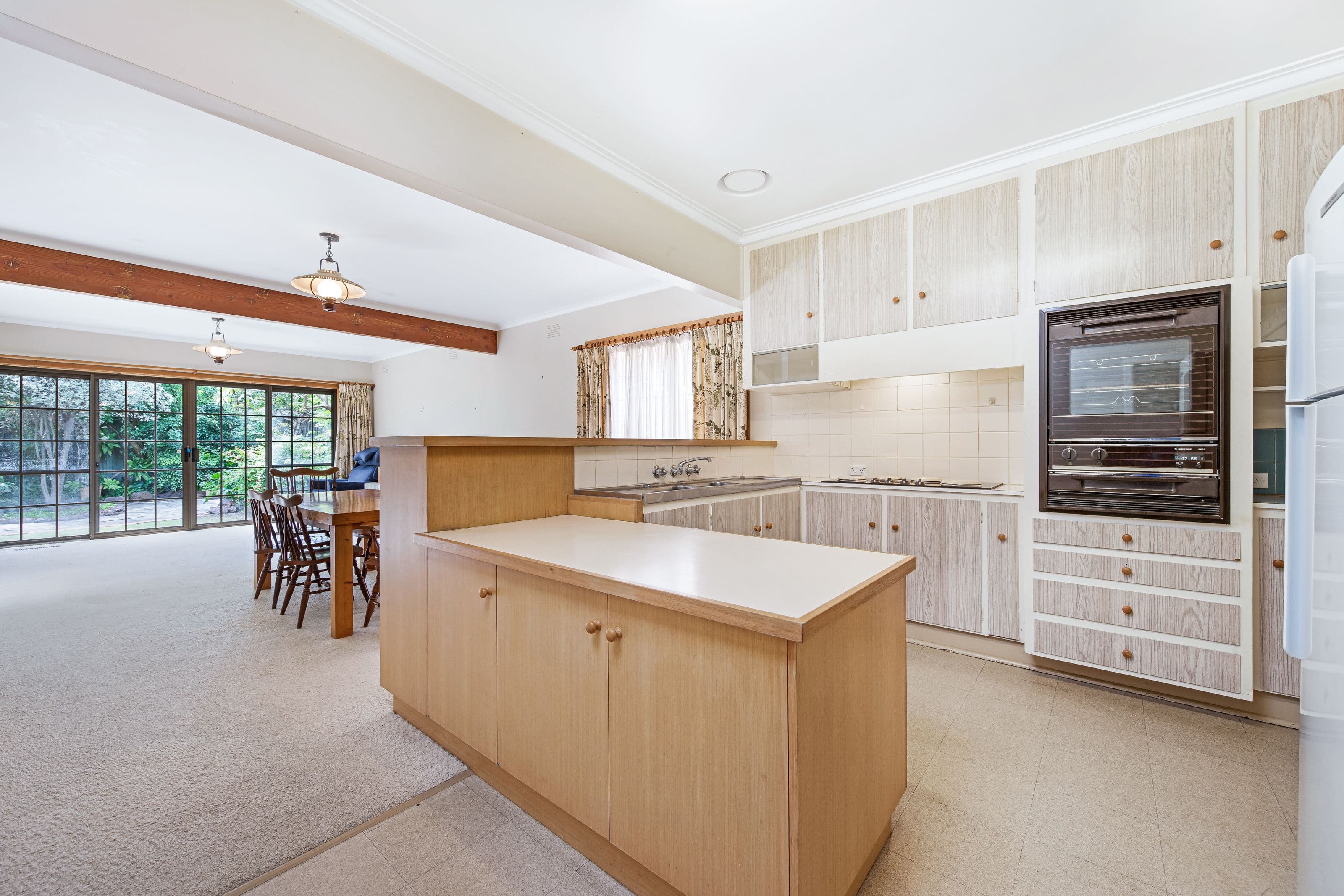 12 Burramine Road, Glen Waverley VIC 3150, Glen Waverley - Thumbnail 6