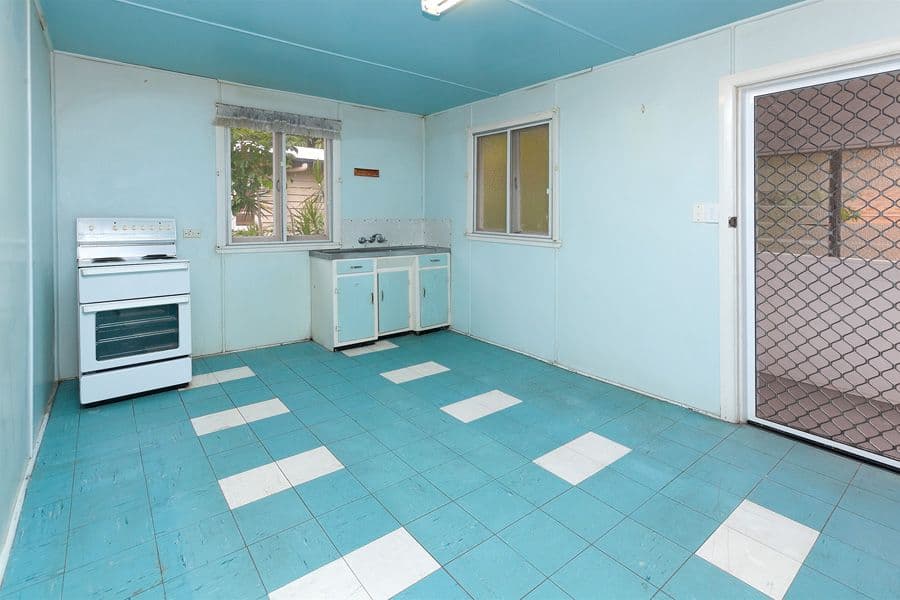 61 Henry Street, GREENSLOPES QLD 4120, Greenslopes - Thumbnail 4