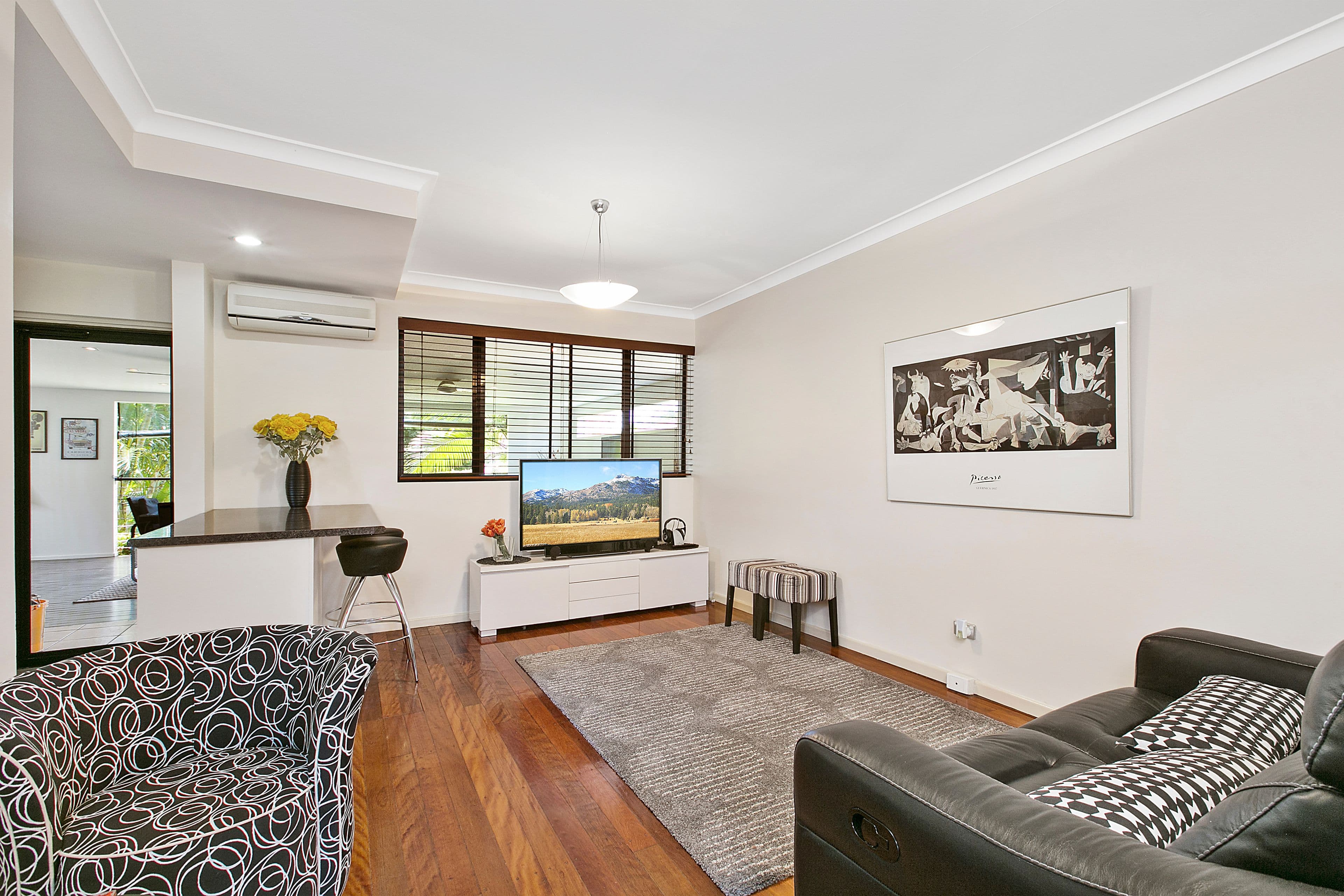 37 Fisher Avenue, Southport QLD 4215, Southport - Thumbnail 5