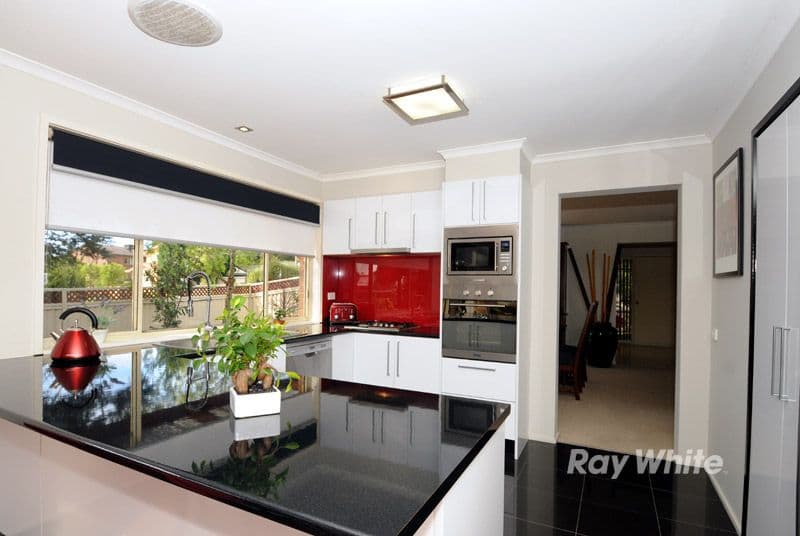 49 Trisha Drive, ROWVILLE VIC 3178, Rowville - Thumbnail 2