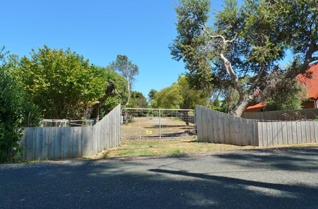 61 Beach Road, GRAVELLY BEACH TAS 7276, Gravelly Beach - Thumbnail 2