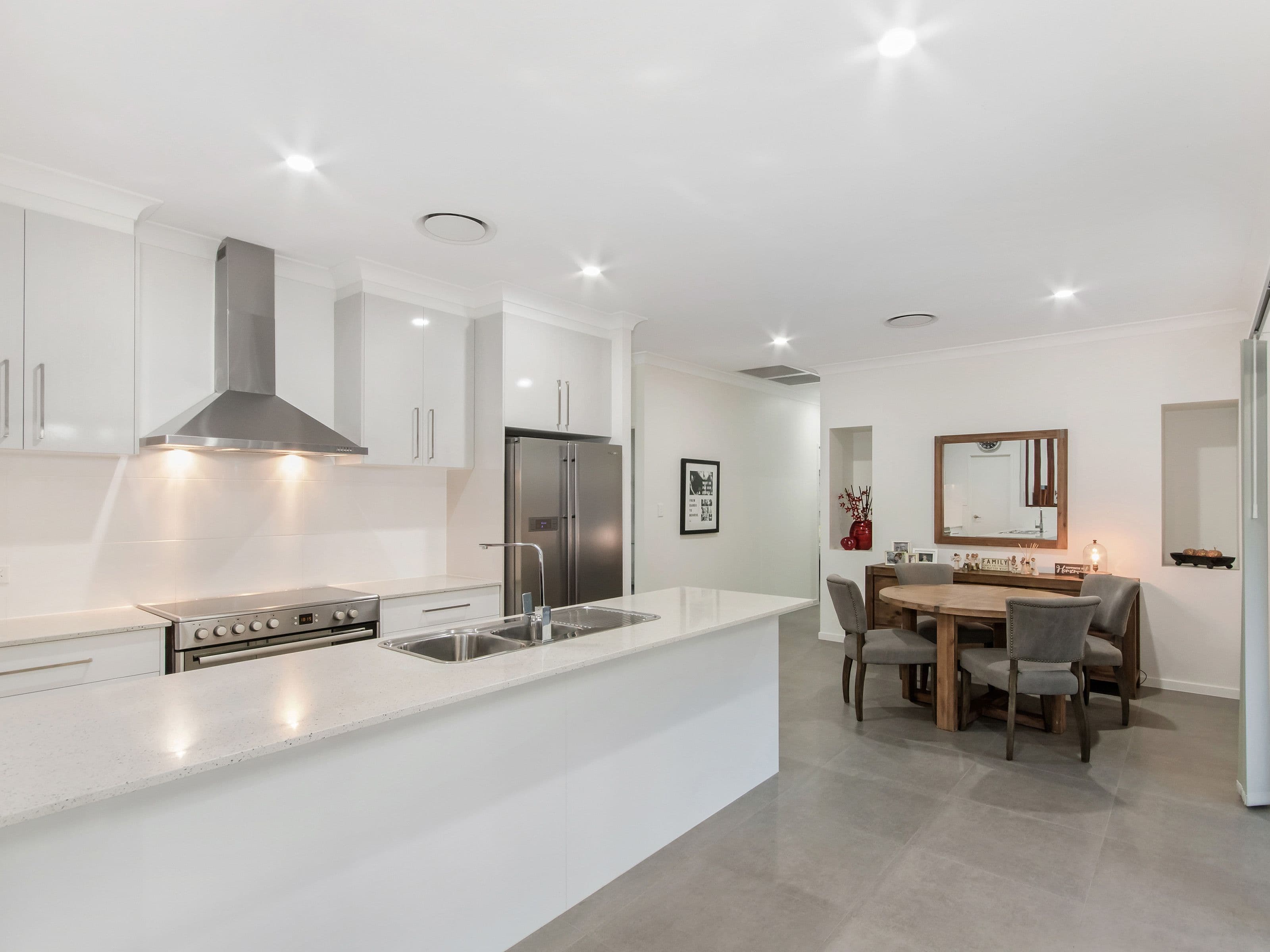 17 Gainsborough Drive, Pimpama QLD 4209, Pimpama - Thumbnail 4