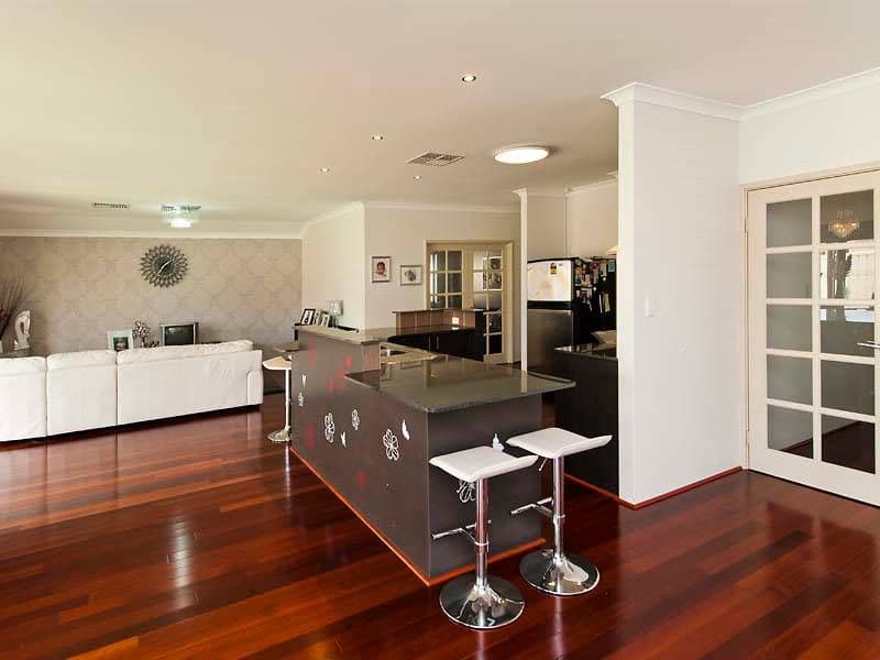 6 Hoop Place, CANNING VALE WA 6155, Canning Vale - Thumbnail 6