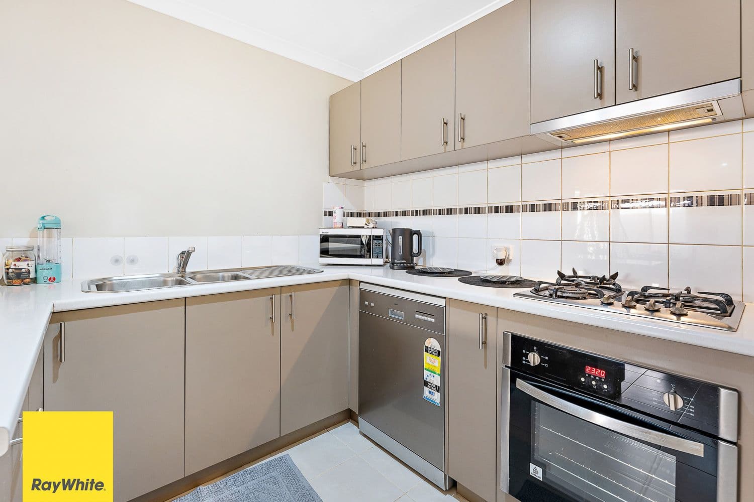 37 Oman Pass, Canning Vale WA 6155, Canning Vale - Thumbnail 4