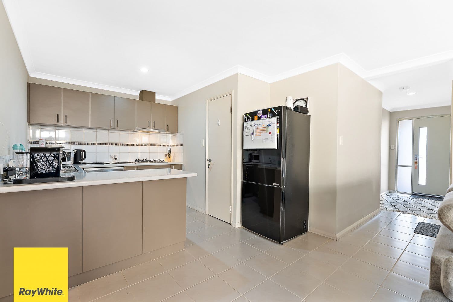 37 Oman Pass, Canning Vale WA 6155, Canning Vale - Thumbnail 5