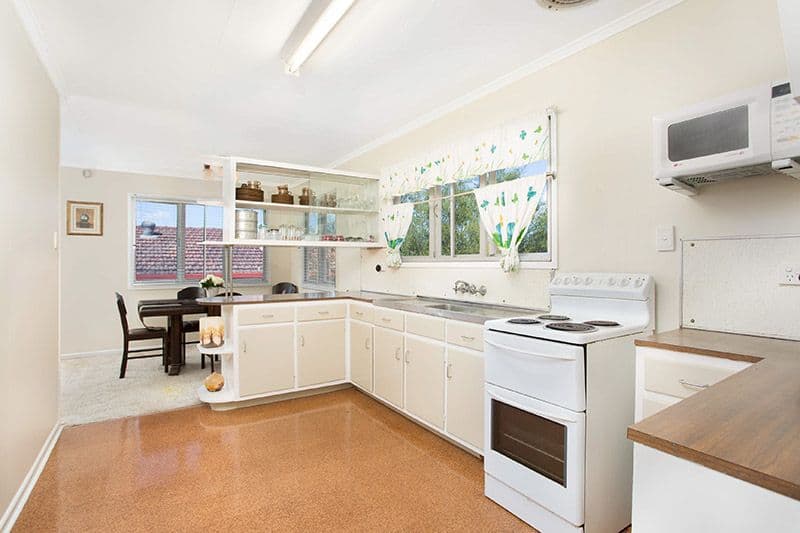 4 Tyalla Street, CHERMSIDE WEST QLD 4032, Chermside West - Thumbnail 2