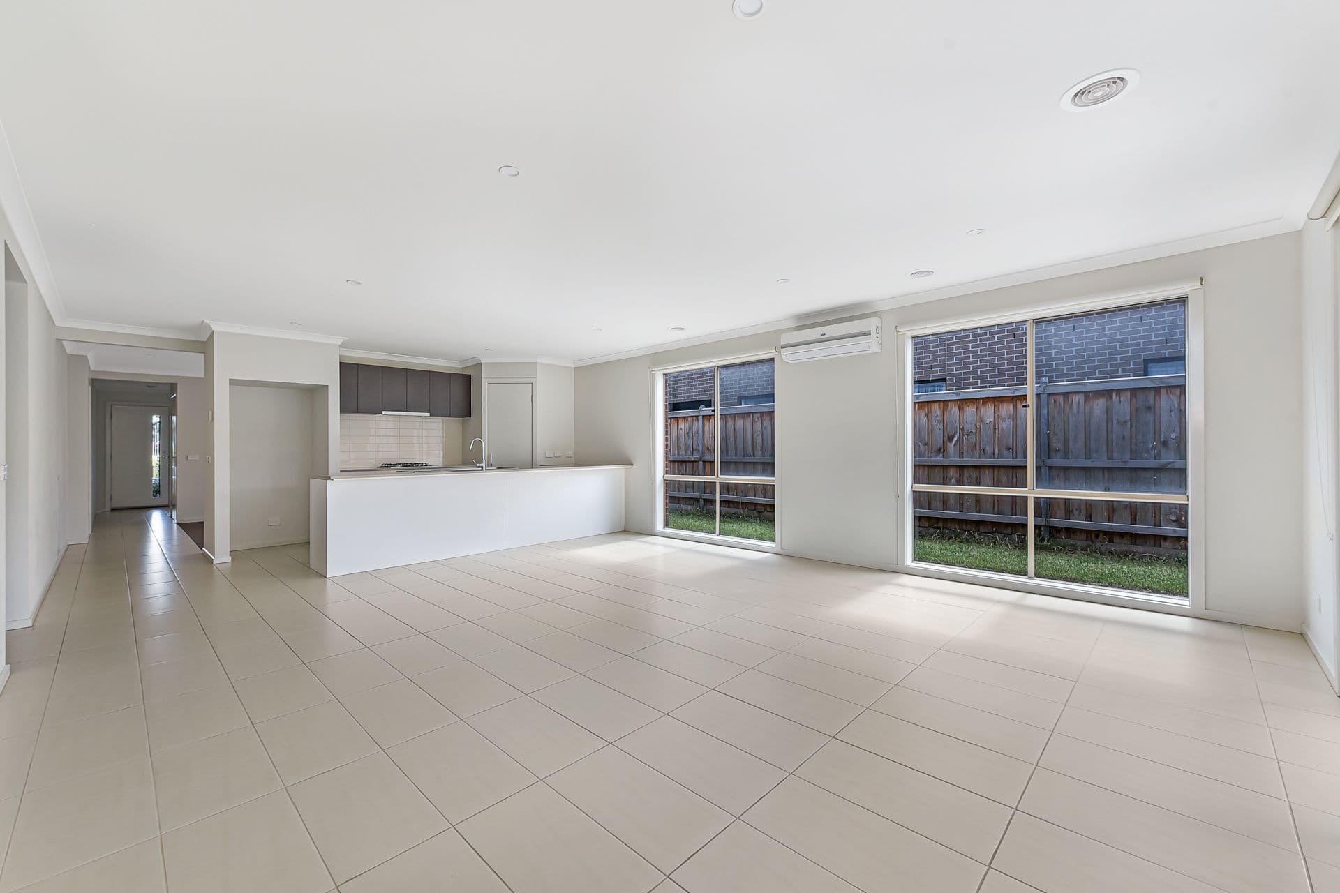 4 Mapleshade Avenue, Clyde North VIC 3978, Clyde North - Thumbnail 7