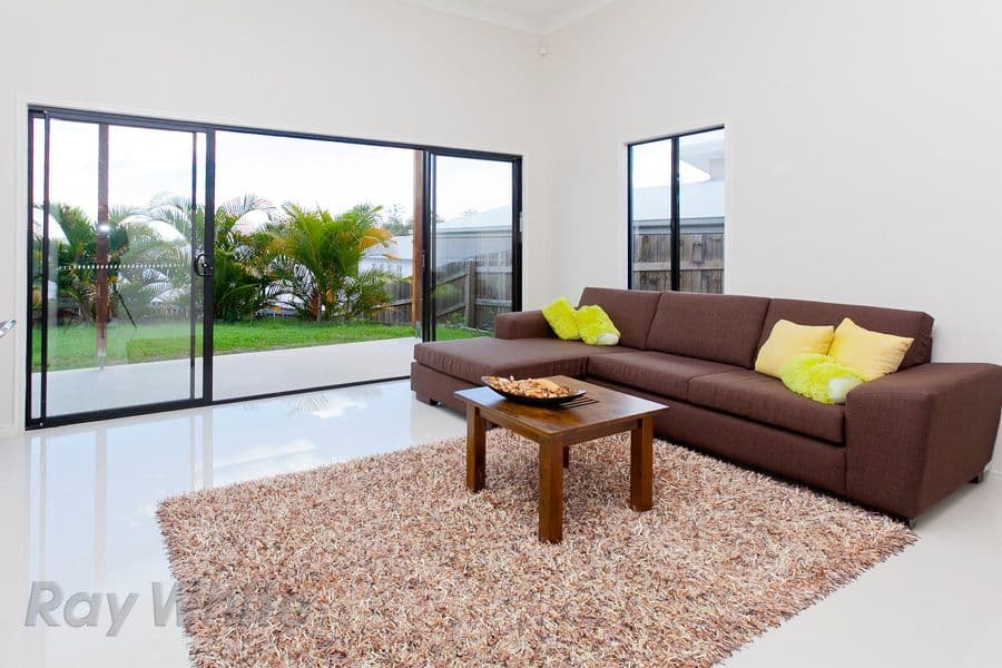 7 Rosella Crescent, SPRINGFIELD LAKES QLD 4300, Springfield Lakes - Thumbnail 3