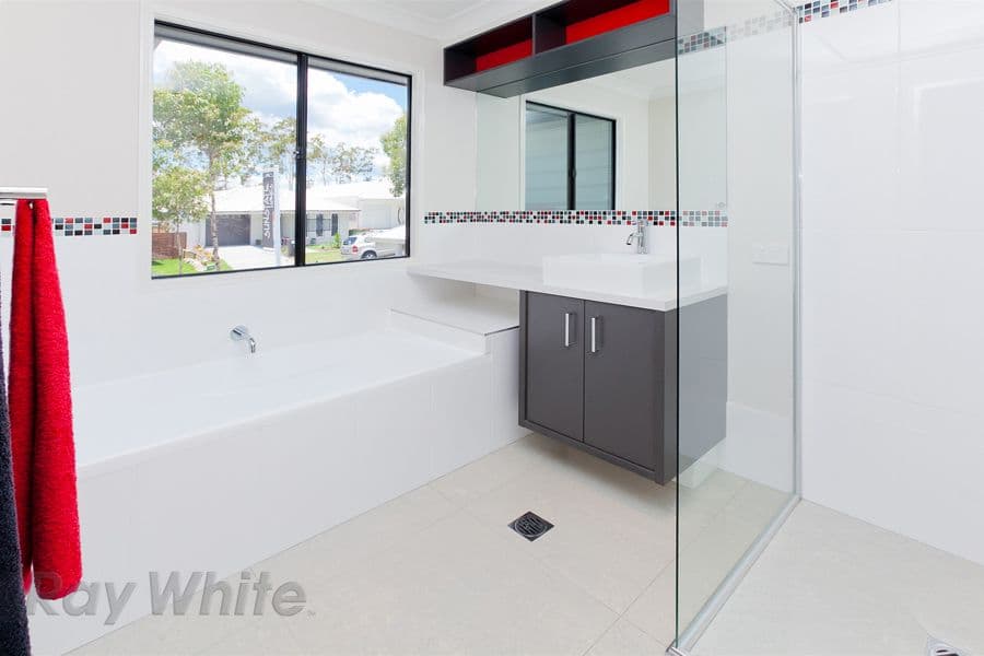 7 Rosella Crescent, SPRINGFIELD LAKES QLD 4300, Springfield Lakes - Thumbnail 6